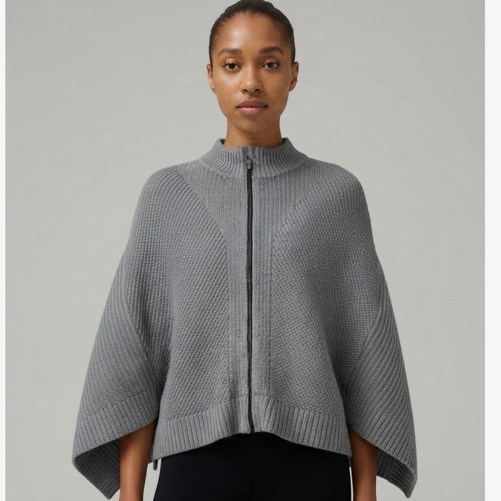 Lululemon Softer Still Wrap Medium/Large Heather Gray Full Zip Sweater NWT